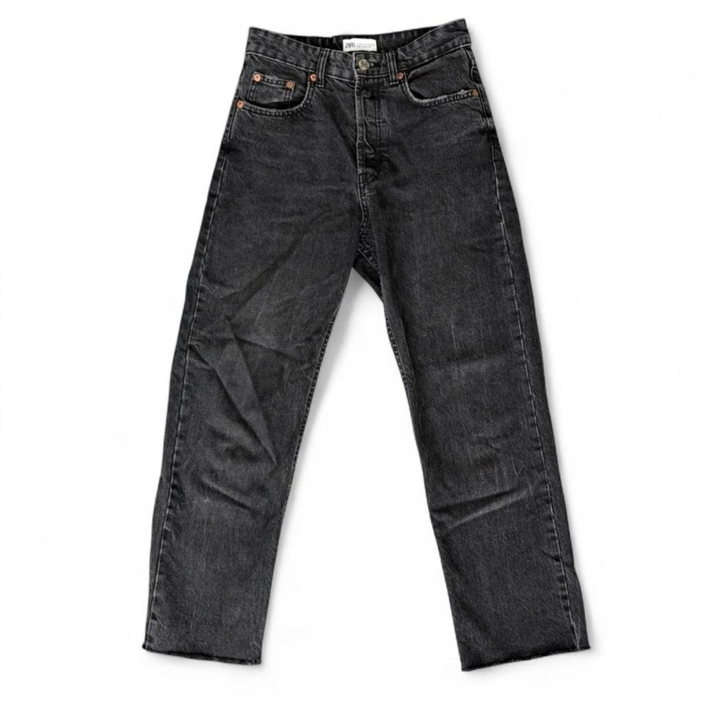 ZARA Jeans Women’s Size 4 Straight Leg High Rise Button Fly Raw Hem